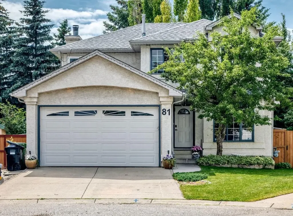 81 Sandalwood Court NW Calgary AB T3K 4B7