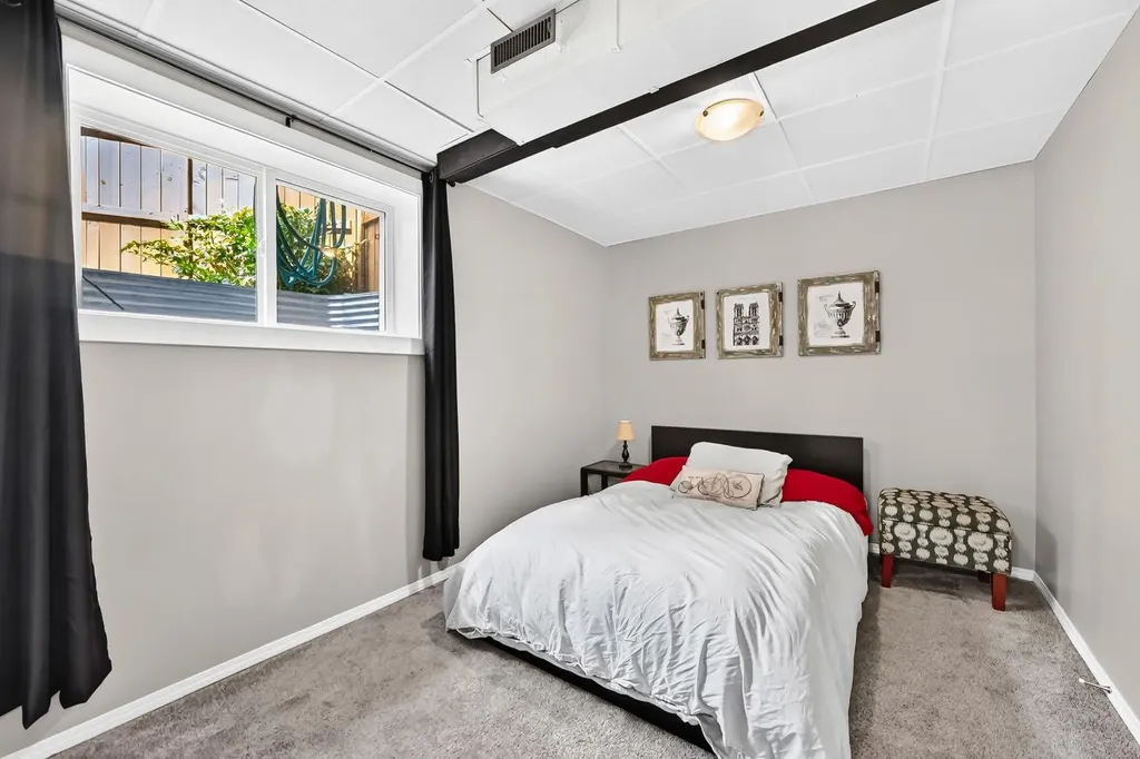 81 Sandalwood Court NW Calgary AB T3K 4B7