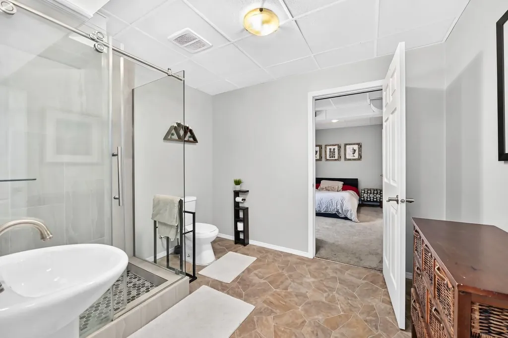81 Sandalwood Court NW Calgary AB T3K 4B7