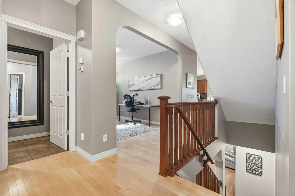 68 Drake Landing Way Okotoks AB T1S 0C3