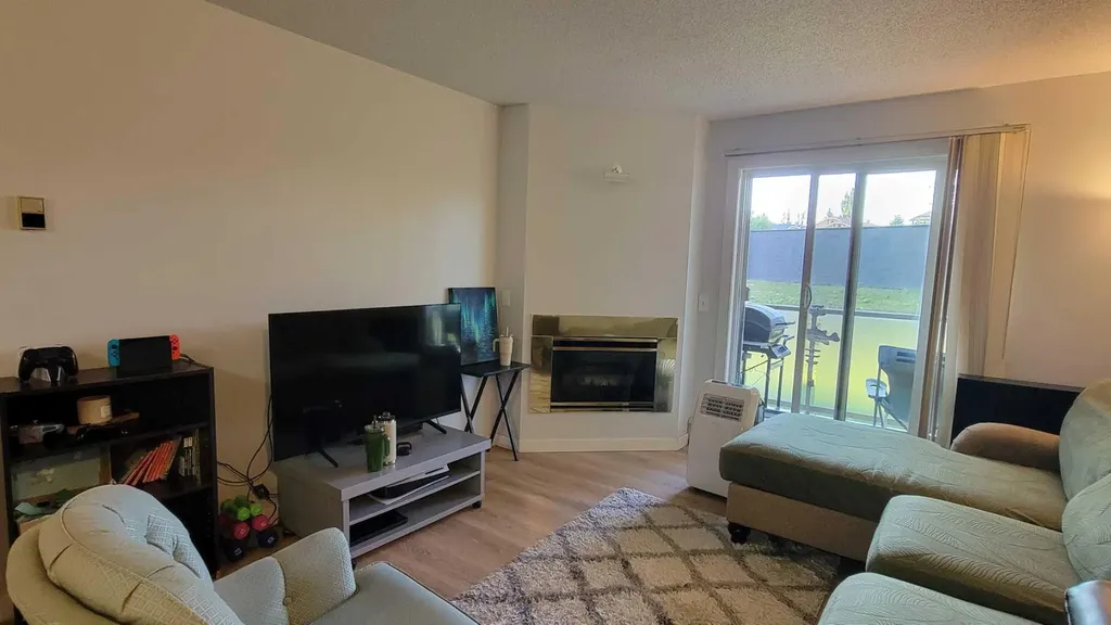 2013 Edenwold Heights NW Calgary AB T3A3Y2