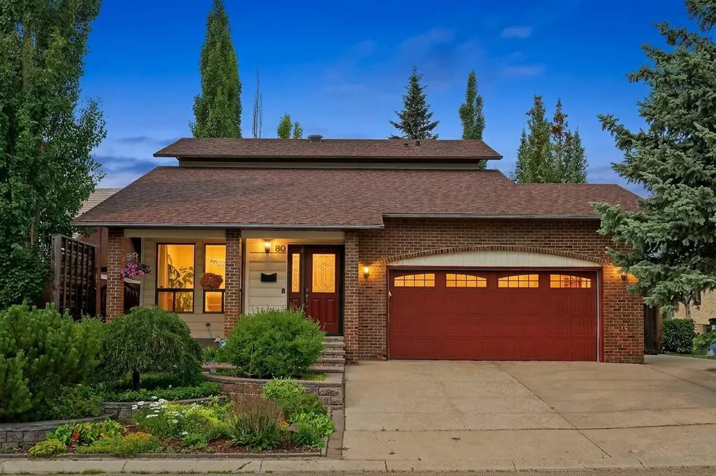80 Hawkhill Way NW Calgary AB T3G 2V2