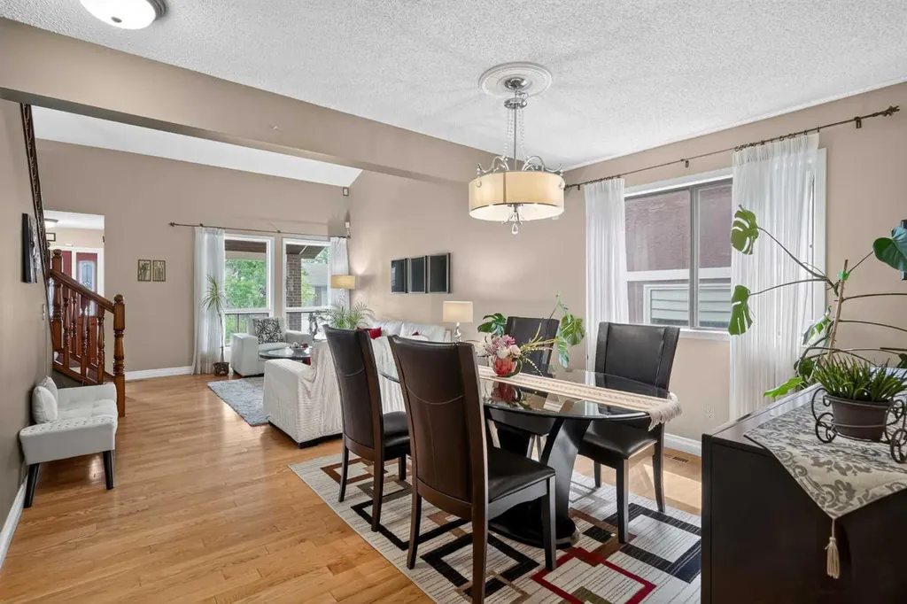 80 Hawkhill Way NW Calgary AB T3G 2V2