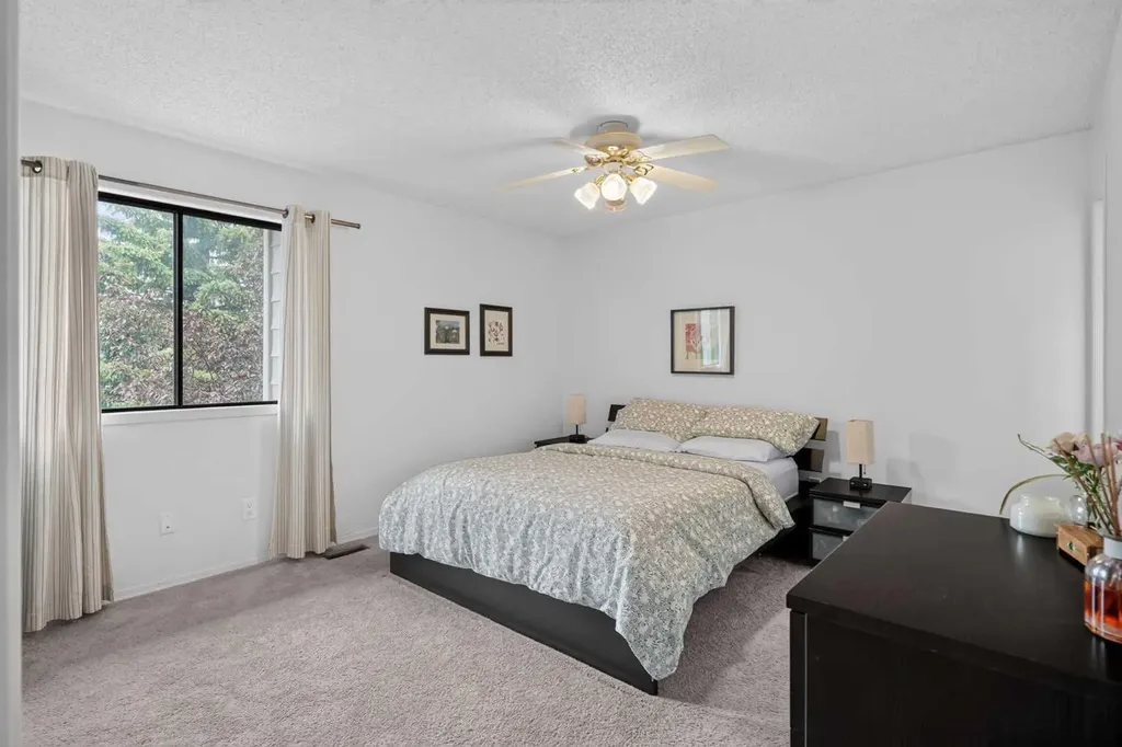 80 Hawkhill Way NW Calgary AB T3G 2V2