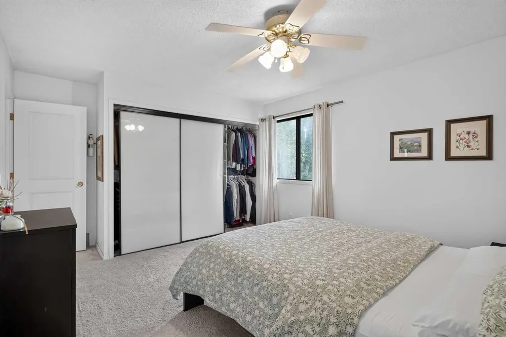 80 Hawkhill Way NW Calgary AB T3G 2V2