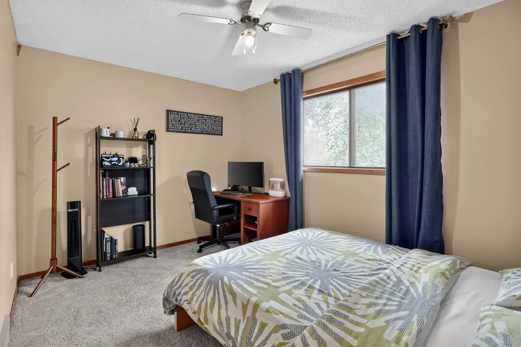 80 Hawkhill Way NW Calgary AB T3G 2V2