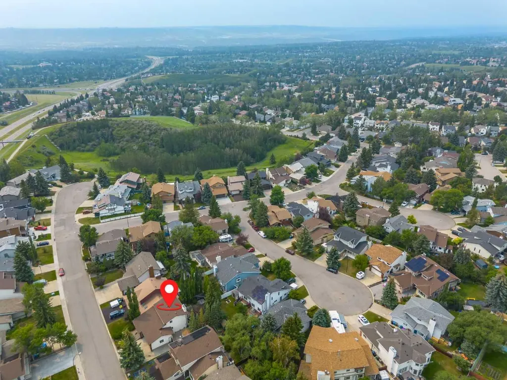 80 Hawkhill Way NW Calgary AB T3G 2V2
