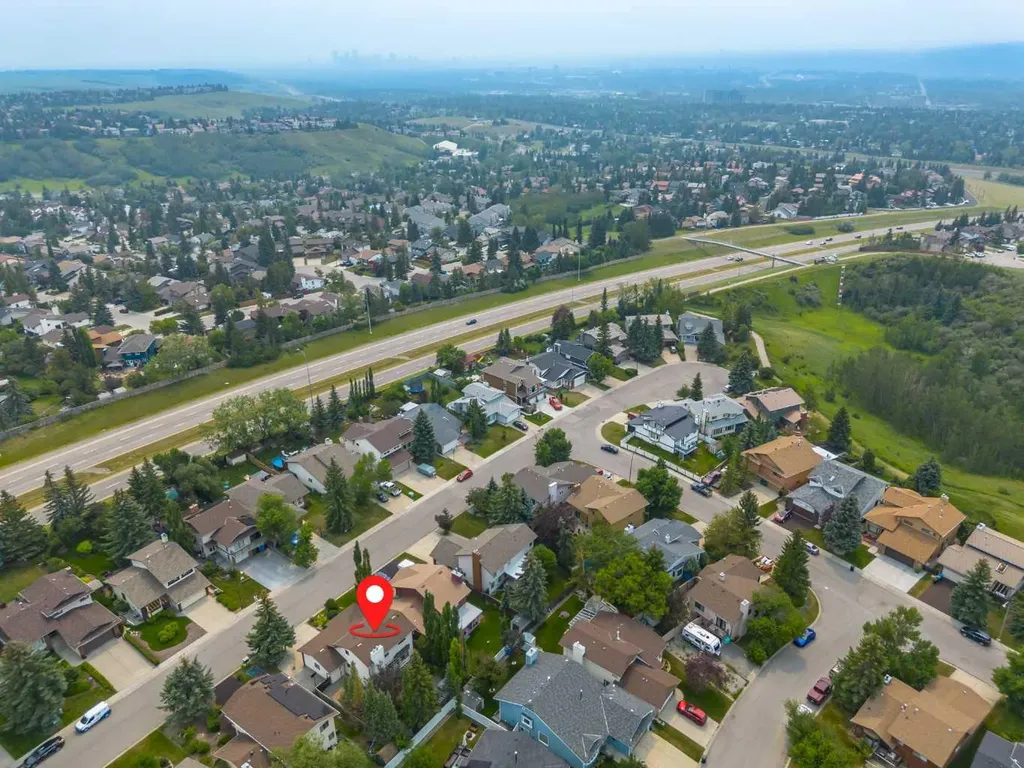 80 Hawkhill Way NW Calgary AB T3G 2V2