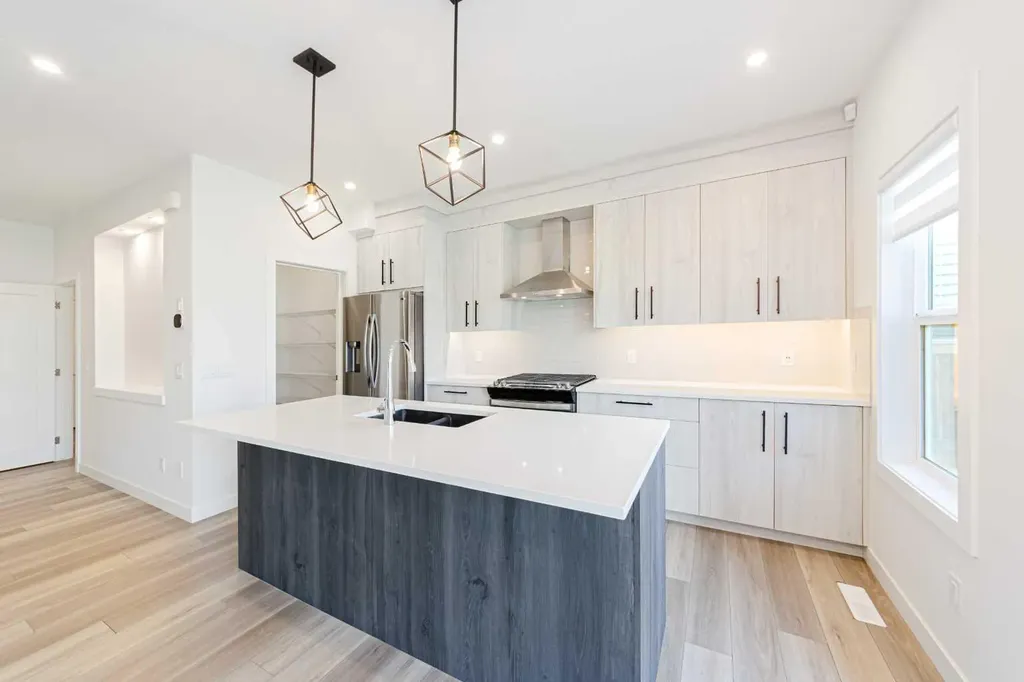 293 Carringsby Way NW Calgary AB T3P 1T6