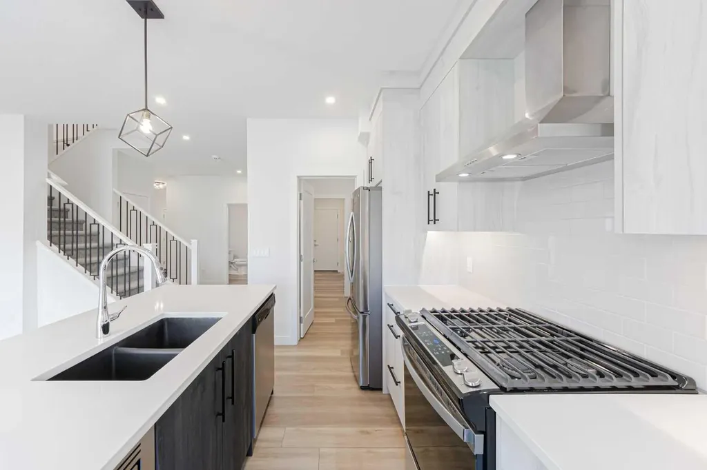 293 Carringsby Way NW Calgary AB T3P 1T6