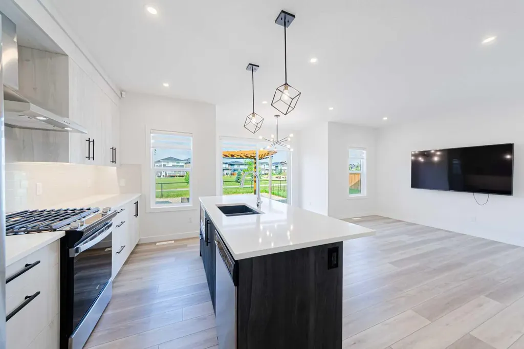 293 Carringsby Way NW Calgary AB T3P 1T6