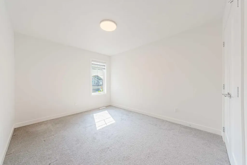 293 Carringsby Way NW Calgary AB T3P 1T6