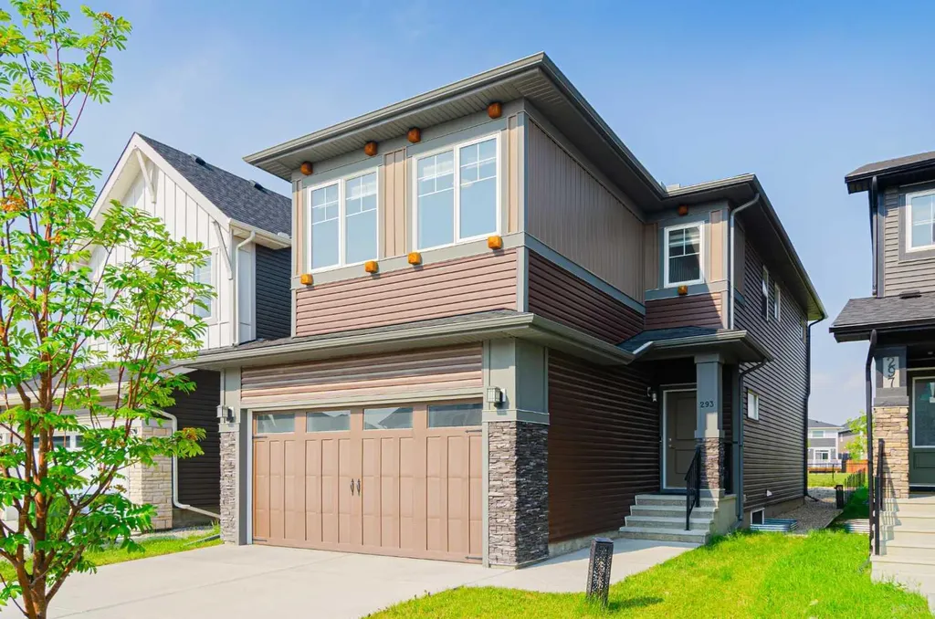 293 Carringsby Way NW Calgary AB T3P 1T6