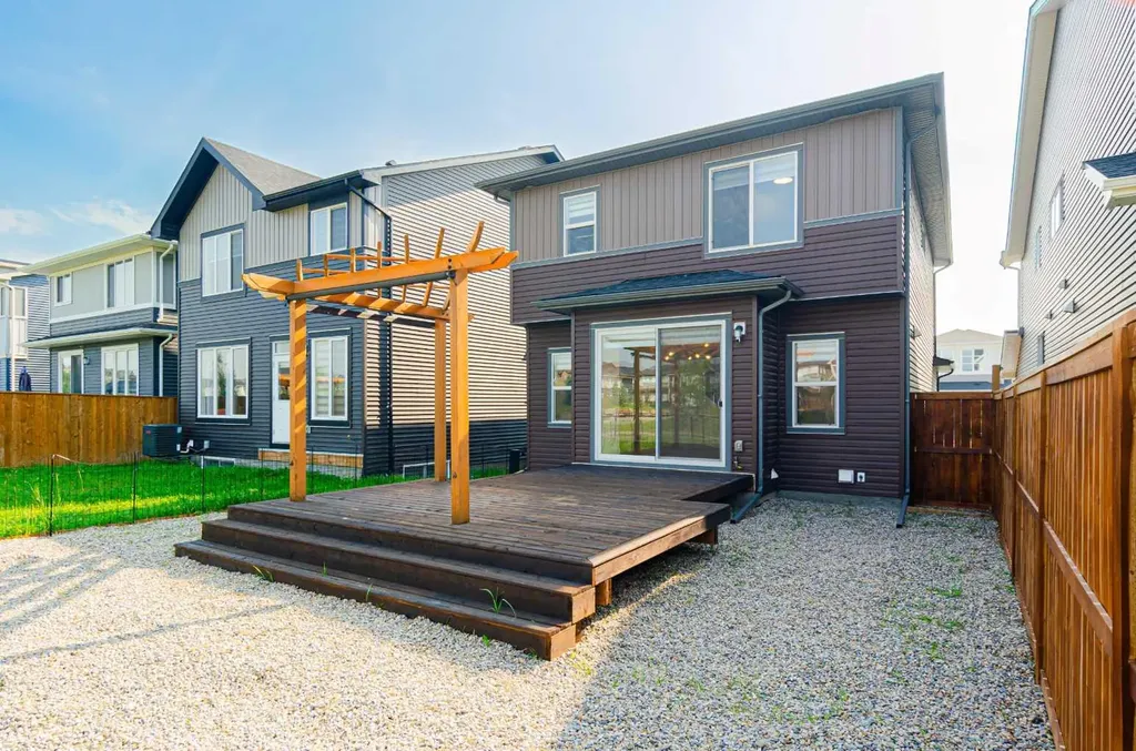 293 Carringsby Way NW Calgary AB T3P 1T6
