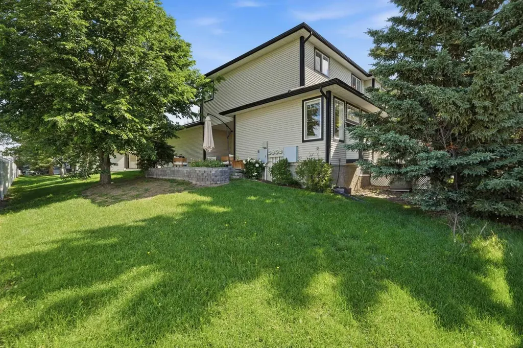 15 Silver Springs Way NW Airdrie AB T4B2W1