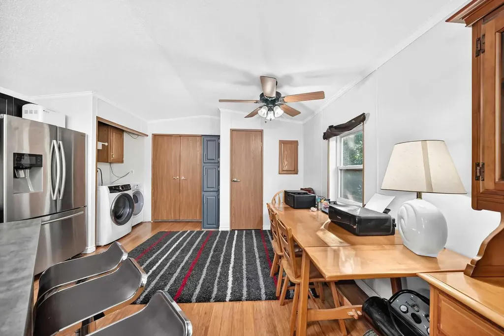 3223 83 Street NW Calgary AB T3B 5P1