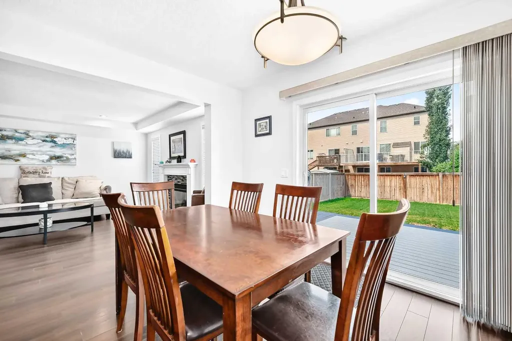 141 Shoreline Vista Chestermere AB T1X 0T3