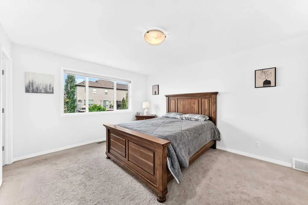 141 Shoreline Vista Chestermere AB T1X 0T3