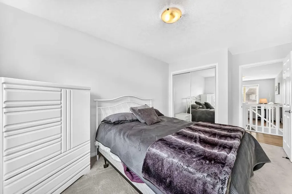 141 Shoreline Vista Chestermere AB T1X 0T3