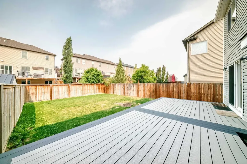 141 Shoreline Vista Chestermere AB T1X 0T3