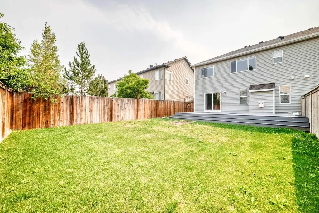141 Shoreline Vista Chestermere AB T1X 0T3