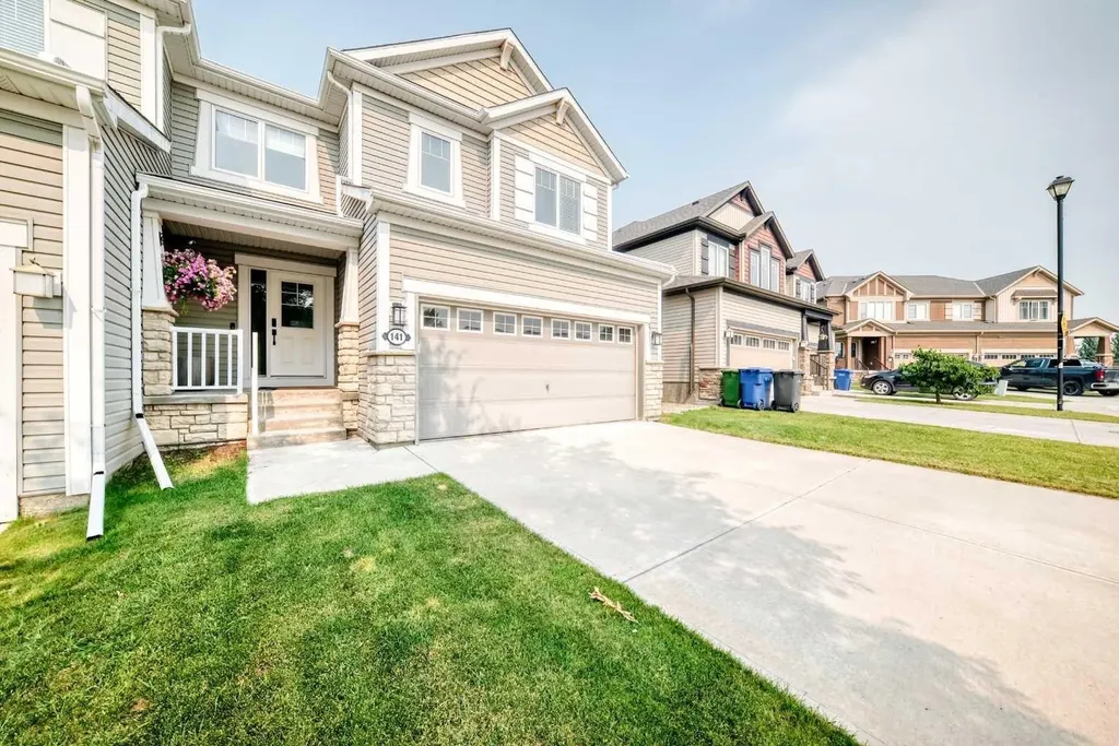 141 Shoreline Vista Chestermere AB T1X 0T3