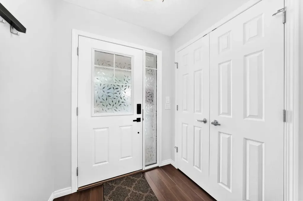 141 Shoreline Vista Chestermere AB T1X 0T3