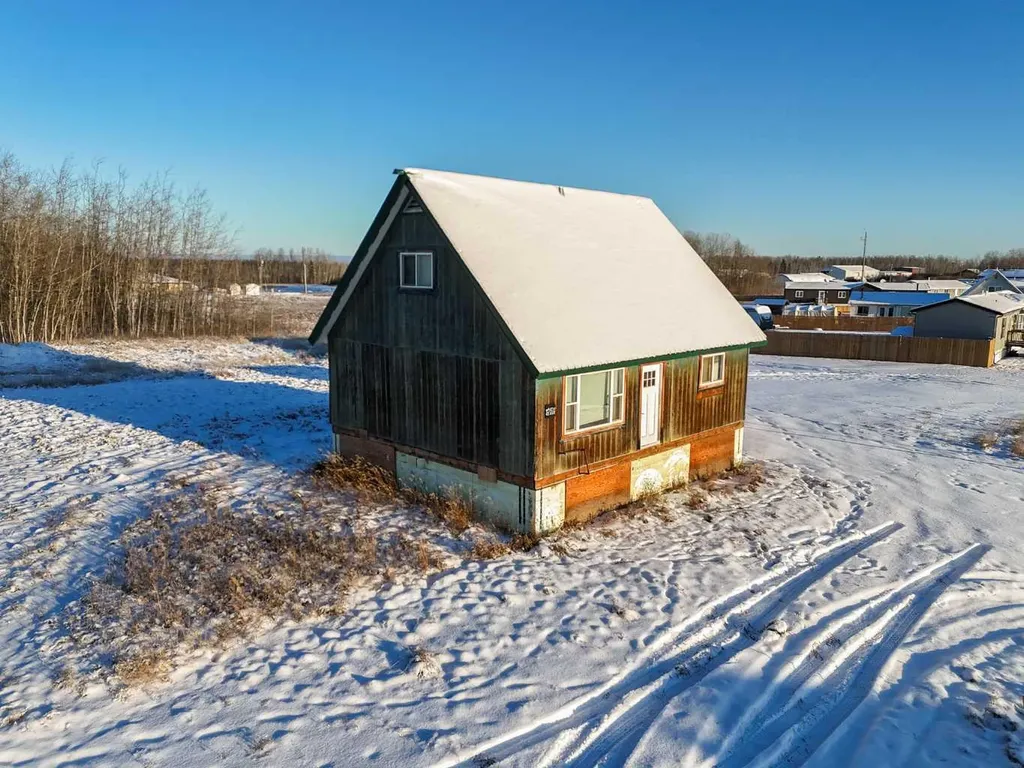 4714 43 Avenue Fort Vermilion AB T0H 1N0