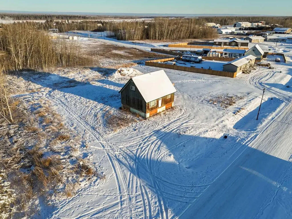 4714 43 Avenue Fort Vermilion AB T0H 1N0