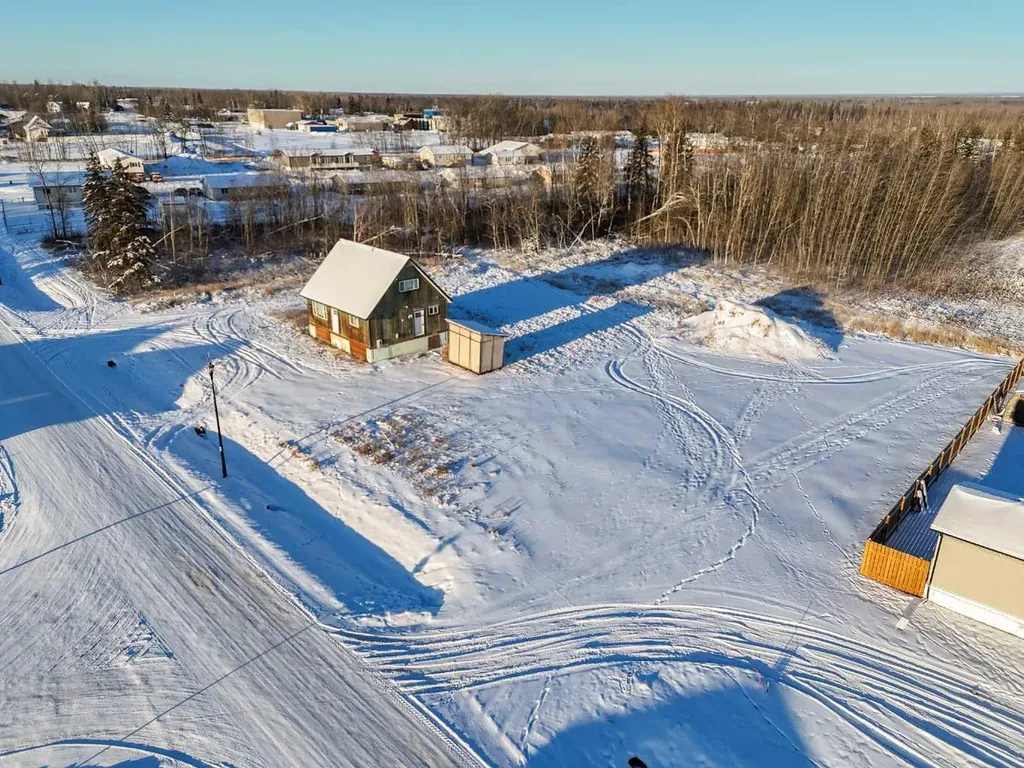 4714 43 Avenue Fort Vermilion AB T0H 1N0