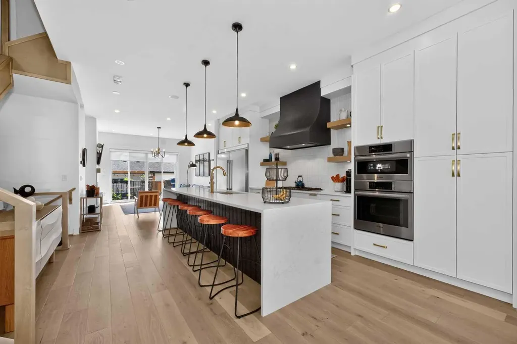 2430 26 Street SW Calgary AB T3E2A7