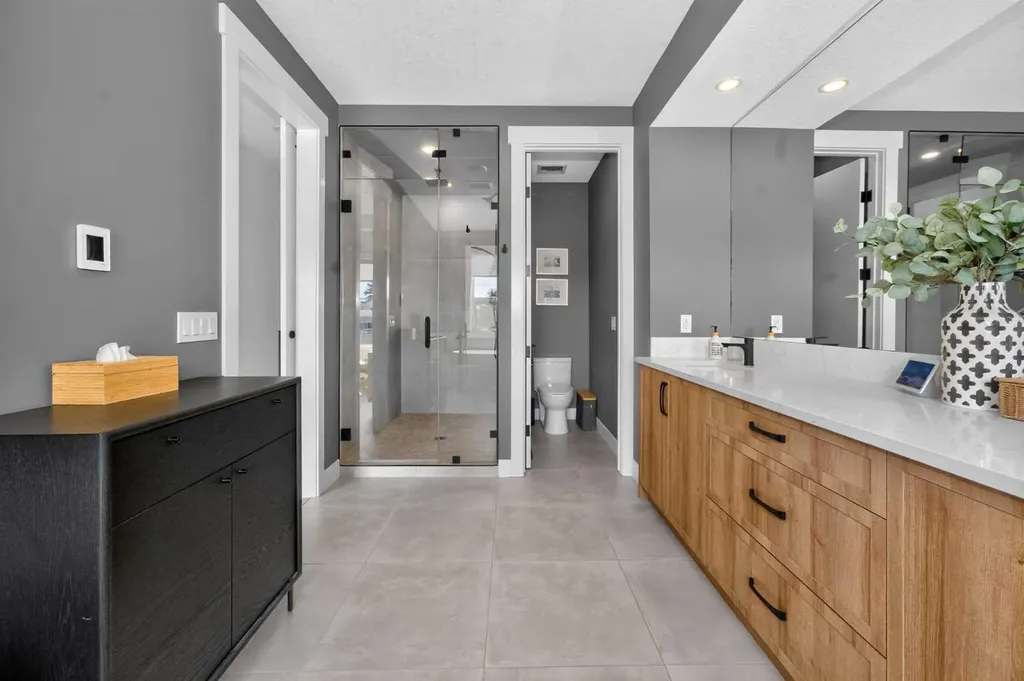 2430 26 Street SW Calgary AB T3E2A7
