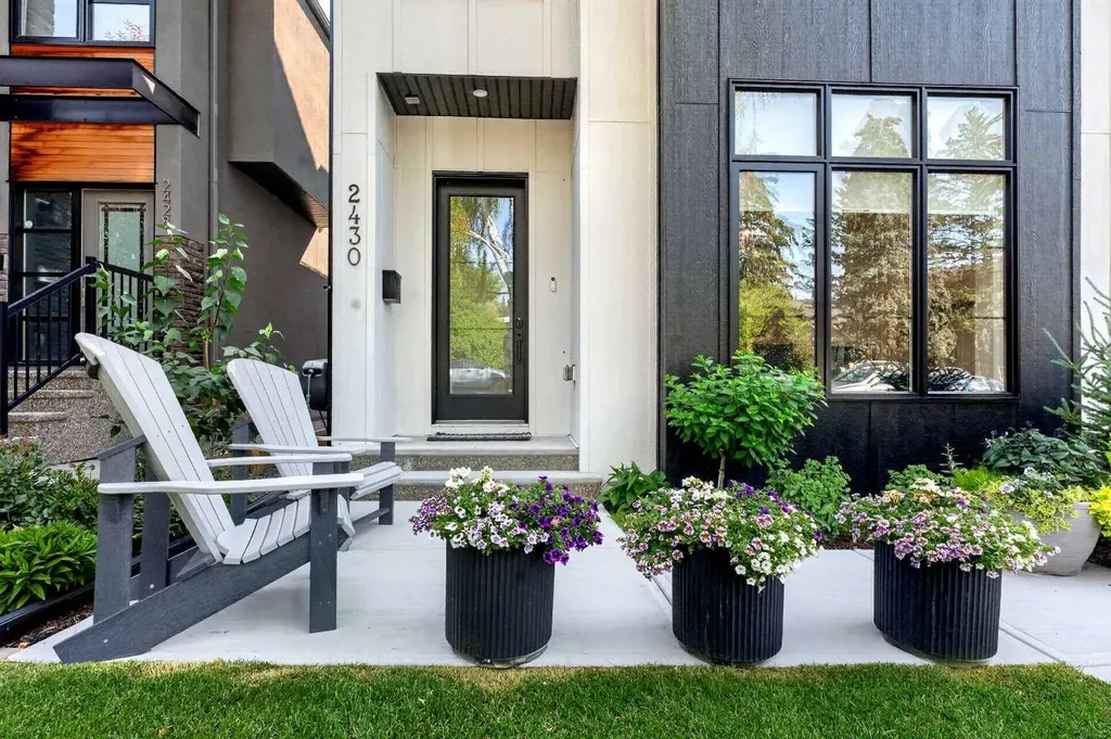 2430 26 Street SW Calgary AB T3E2A7