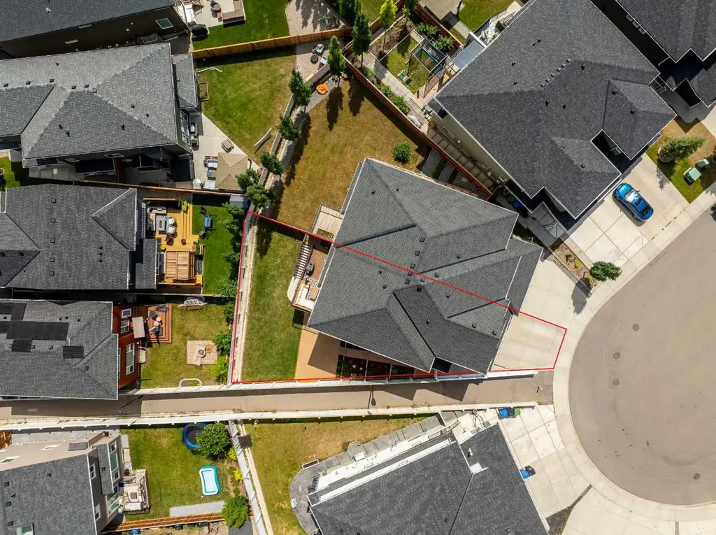 25 Evansglen Mews NW Calgary AB T3P 0P1