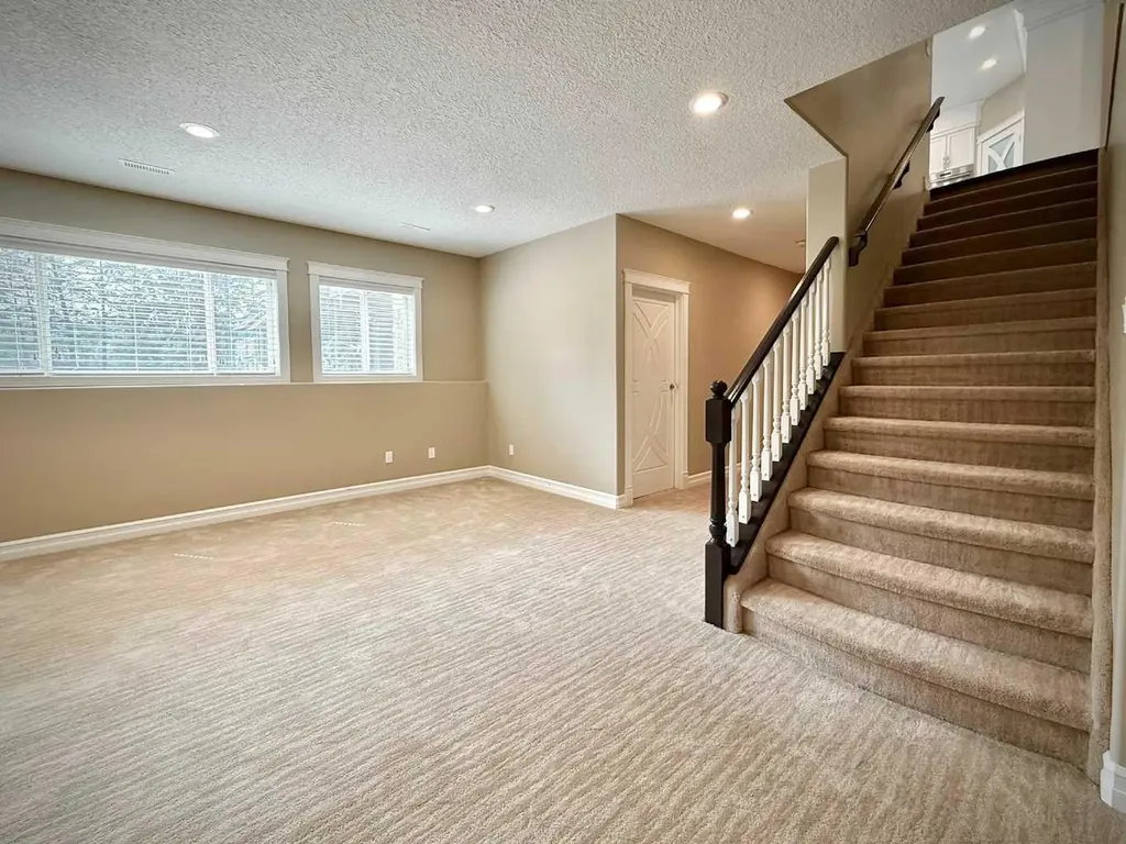 4612 94 Street Wedgewood AB T8V3Y1