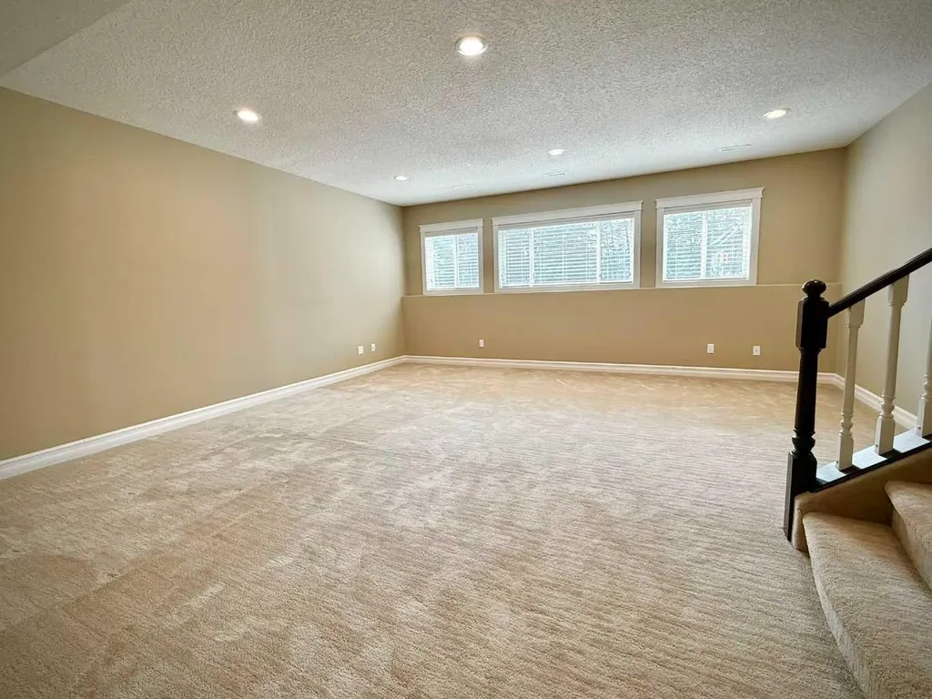 4612 94 Street Wedgewood AB T8V3Y1