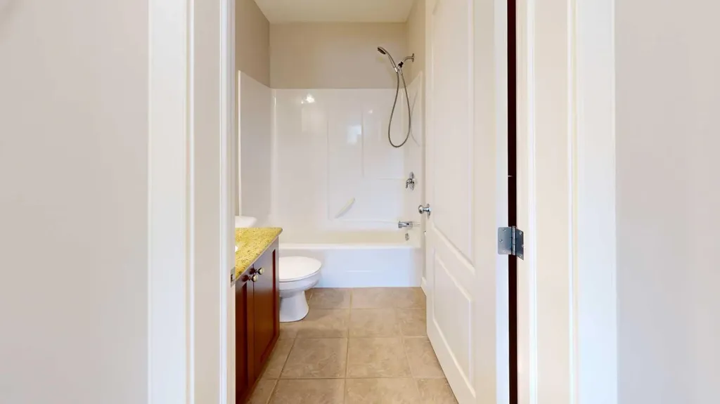 4502 52 Avenue Whitecourt AB T7S 0C7