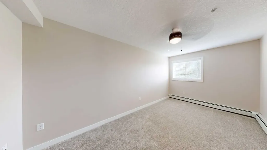 4502 52 Avenue Whitecourt AB T7S 0C7