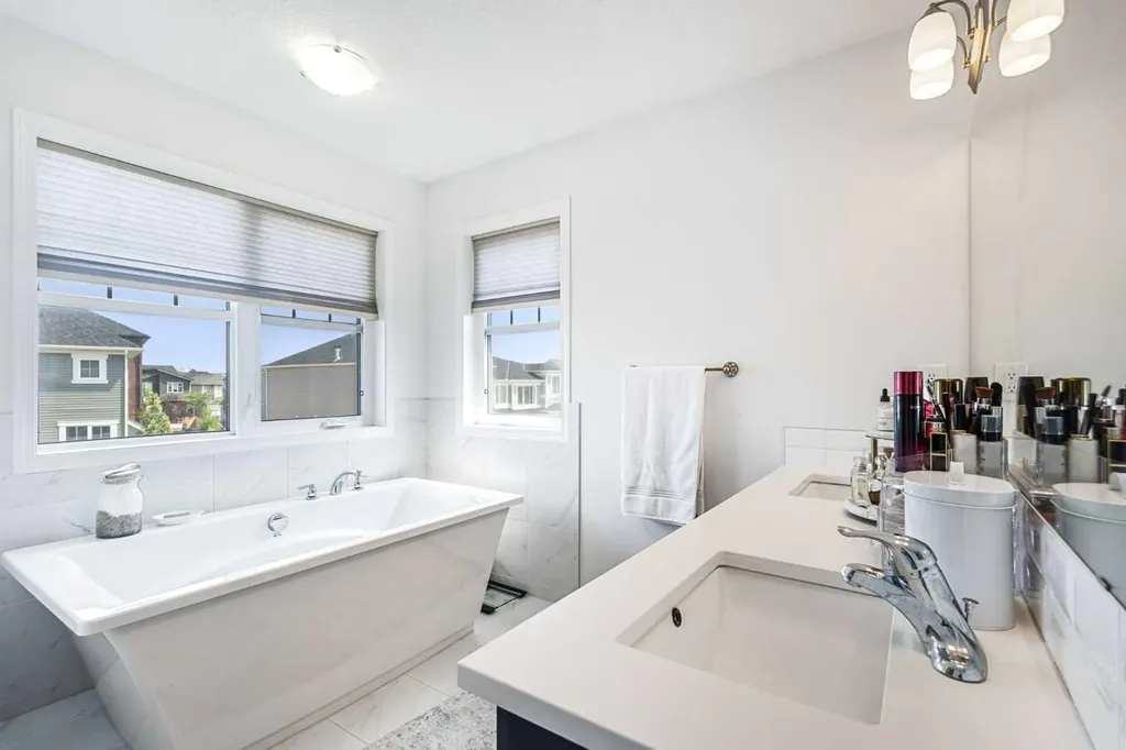 63 Carrington Manor NW Calgary AB T3P 1N4