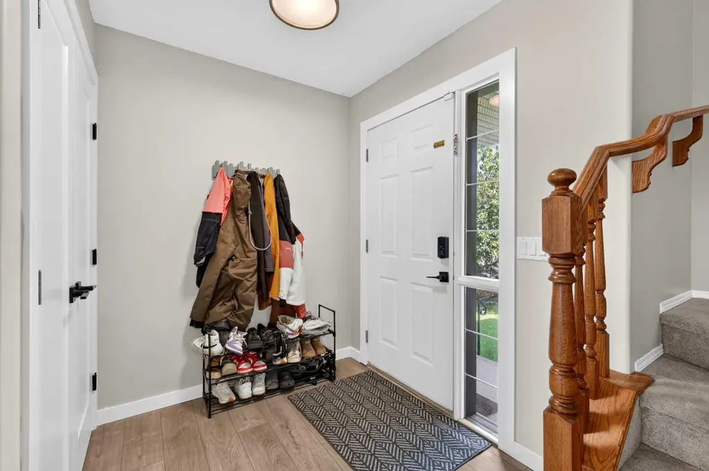 261 Panamount Hill NW Calgary AB T3K 5M3