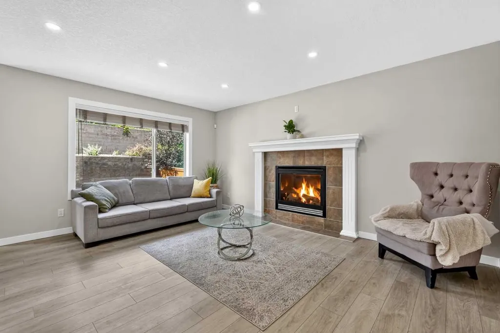 261 Panamount Hill NW Calgary AB T3K 5M3
