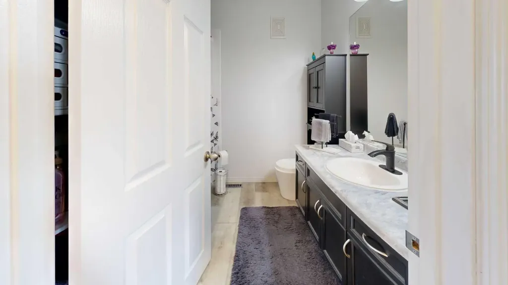 27 Patterson Place Whitecourt AB T7S 1W5