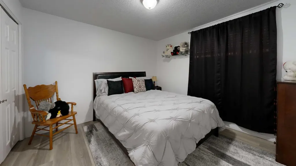 27 Patterson Place Whitecourt AB T7S 1W5