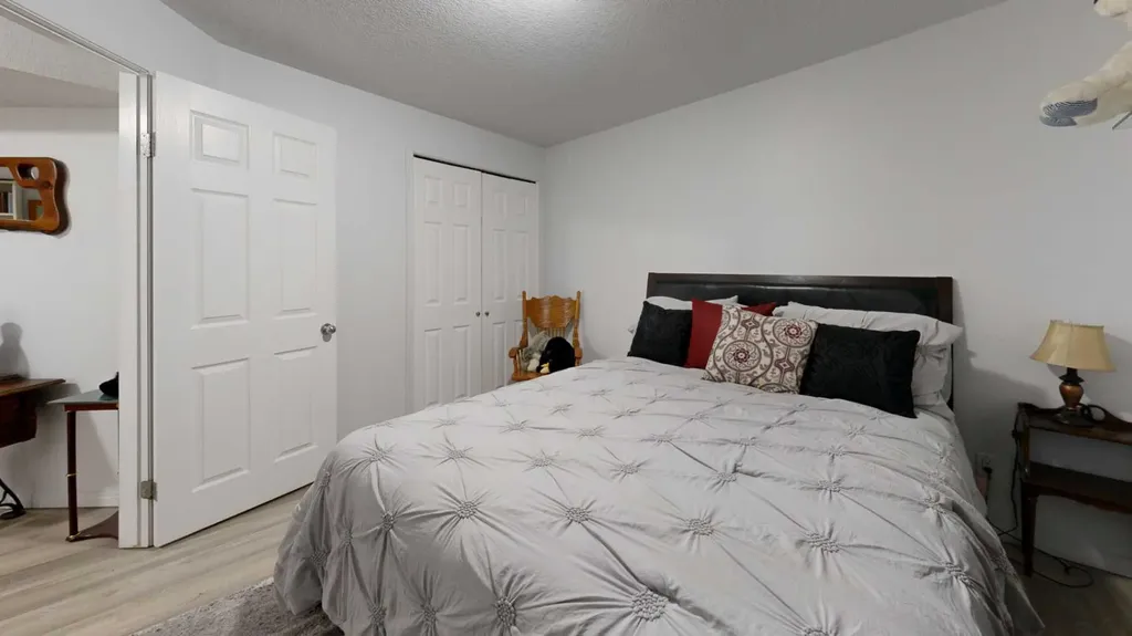 27 Patterson Place Whitecourt AB T7S 1W5