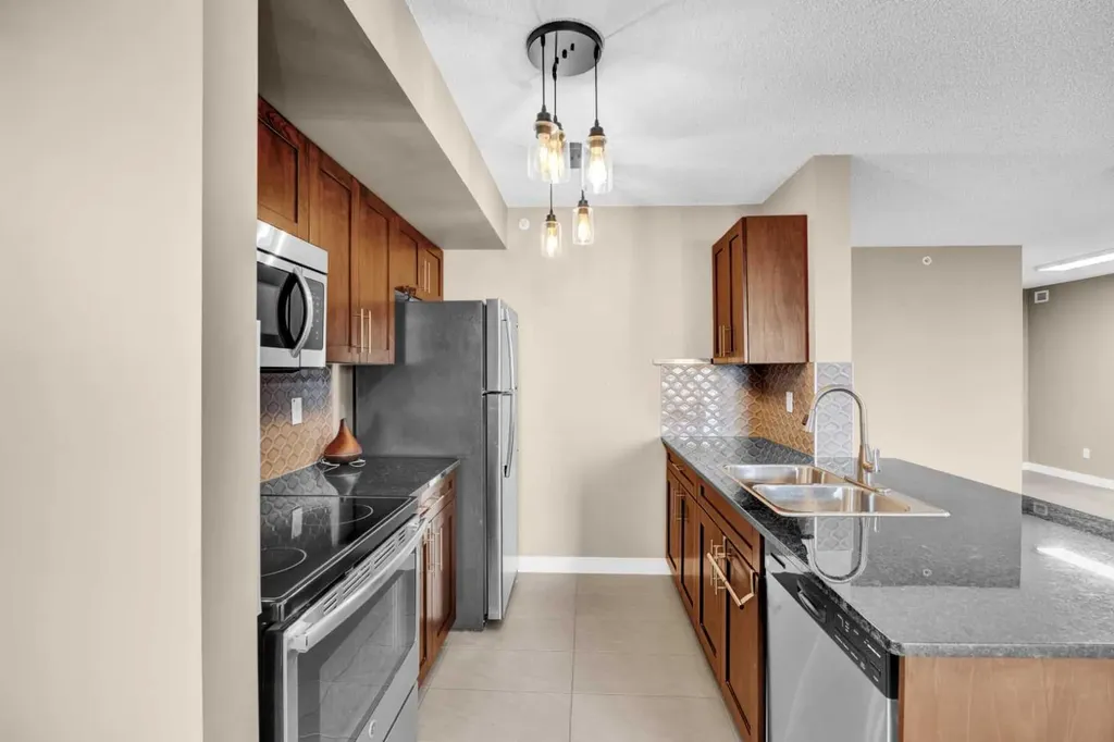 403 Mackenzie Way SW Airdrie AB T4B 3V7