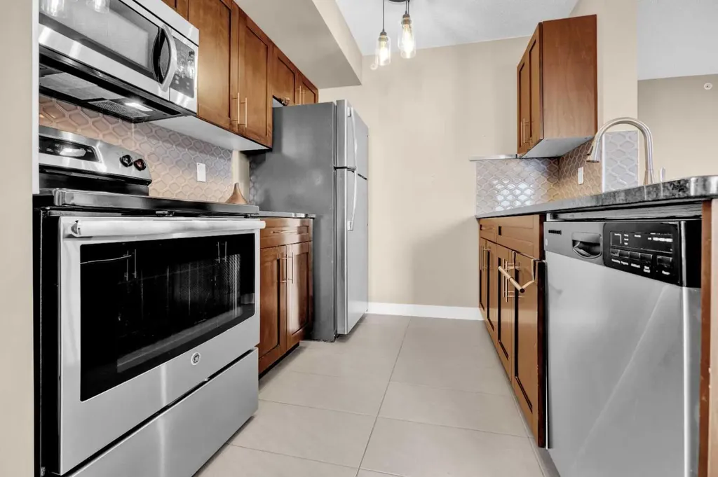403 Mackenzie Way SW Airdrie AB T4B 3V7