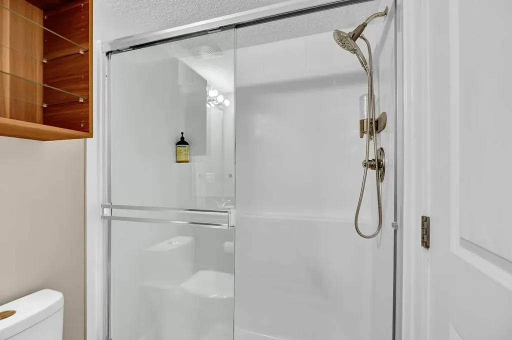 403 Mackenzie Way SW Airdrie AB T4B 3V7