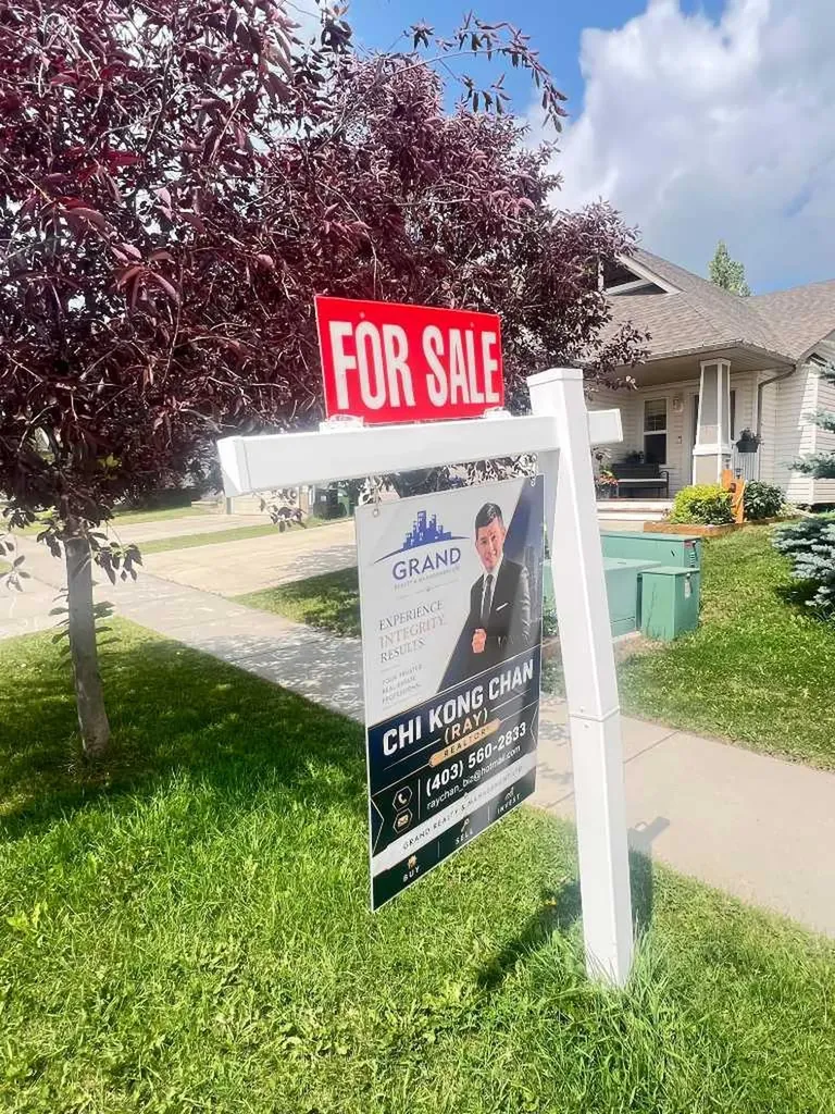 2092 Reunion Boulevard NW Airdrie AB T4B 0J2