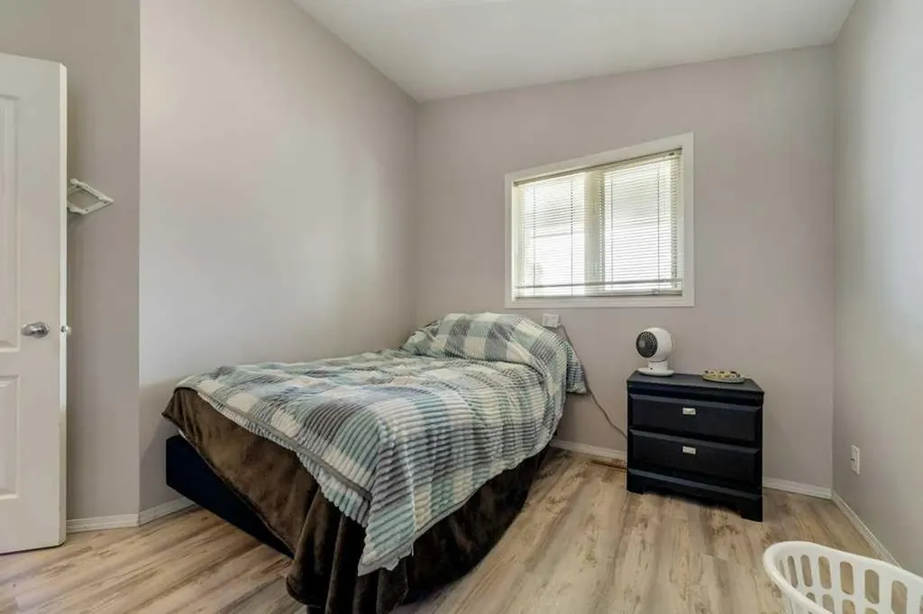 215 Grand River Boulevard W Lethbridge AB T1K 8C5