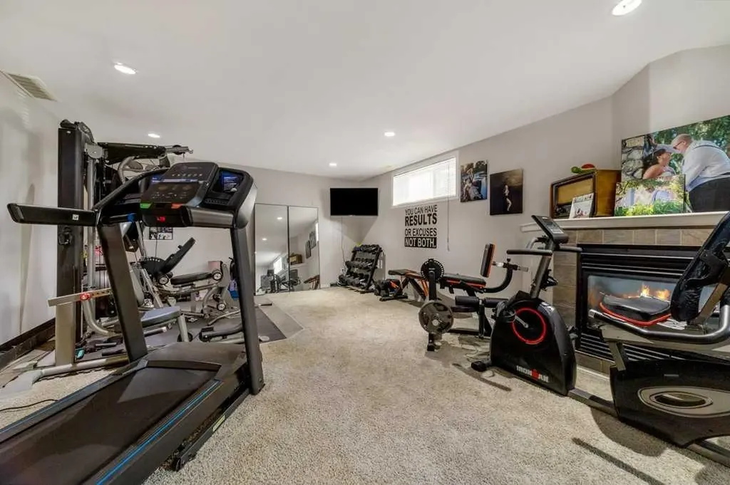 215 Grand River Boulevard W Lethbridge AB T1K 8C5